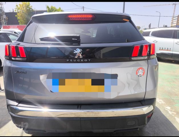 פיג'ו 3008