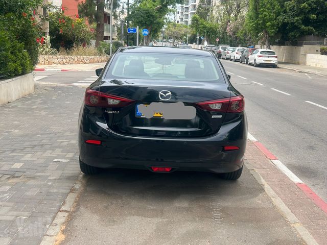 מאזדה 3