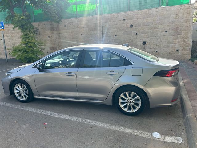מודעת רכב טויוטה קורולה