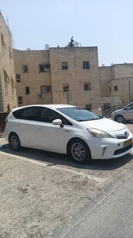 טויוטה פריוס פלוס
