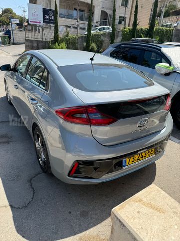 יונדאי איוניק
