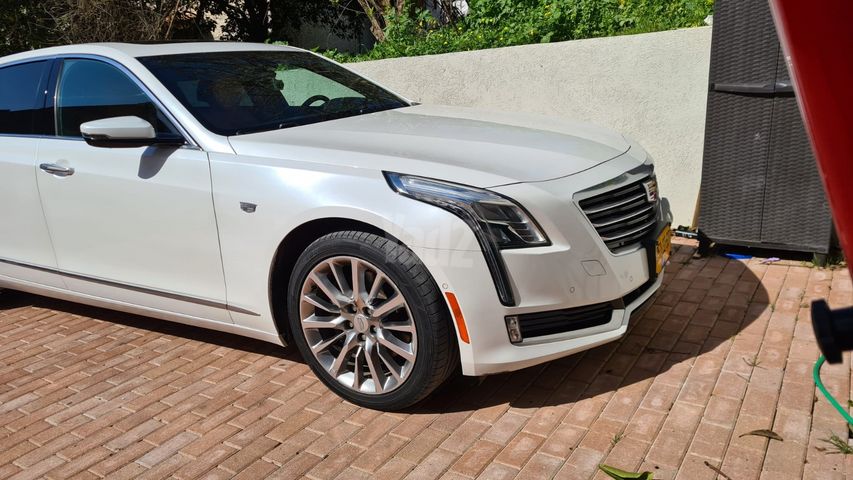 קאדילק CT6