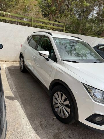 סיאט ארונה