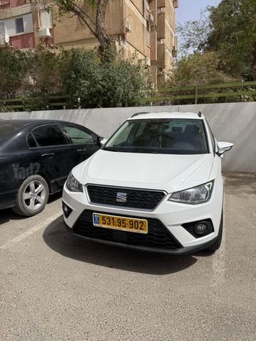 סיאט ארונה