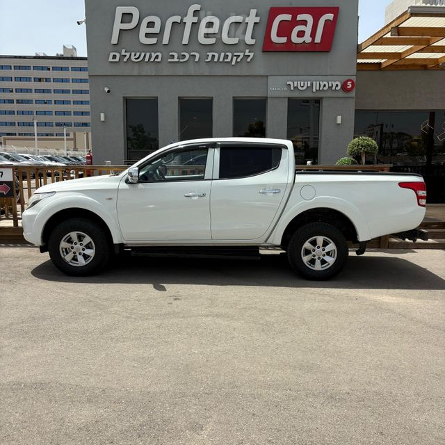 מיצובישי טרייטון / L200