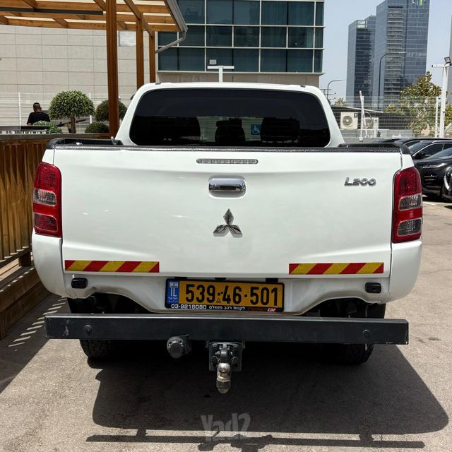 מיצובישי טרייטון / L200