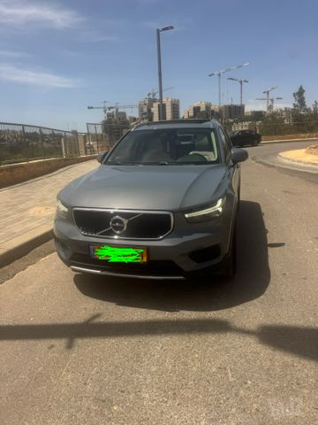 וולוו XC40