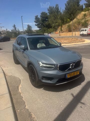וולוו XC40