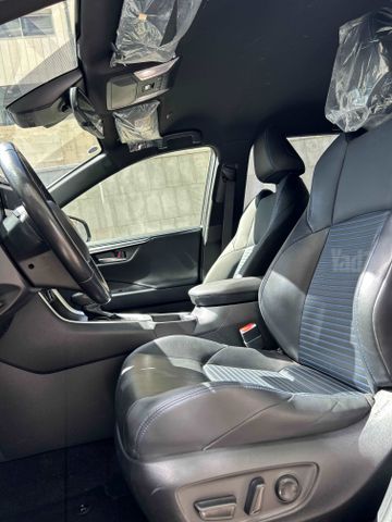 טויוטה RAV4