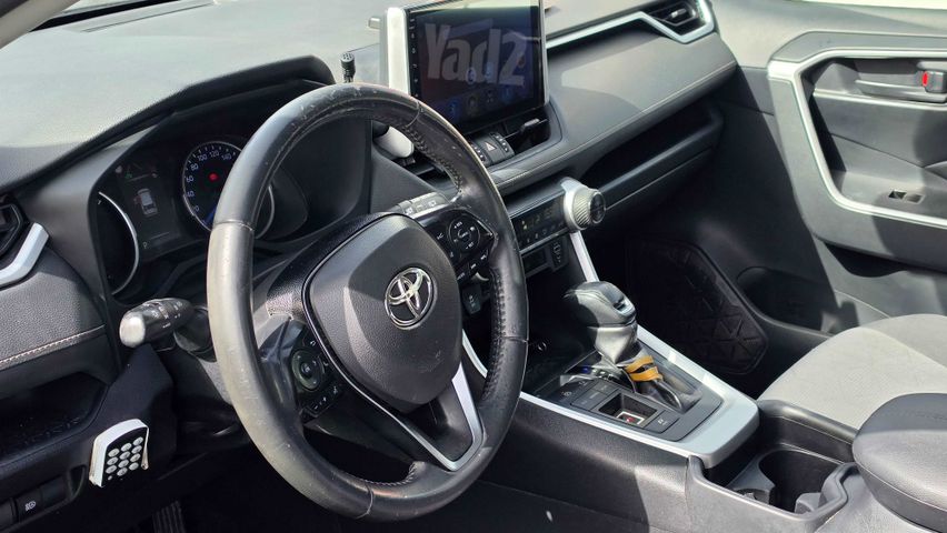טויוטה RAV4