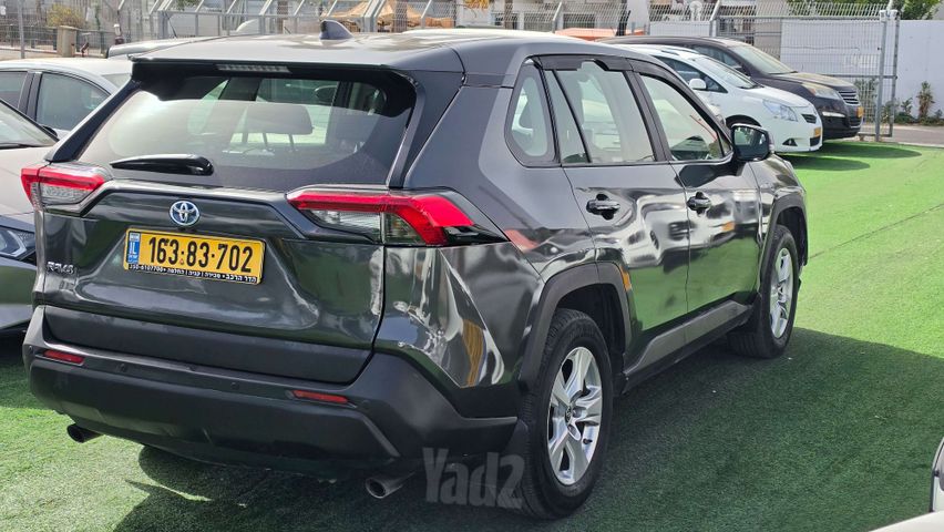 טויוטה RAV4