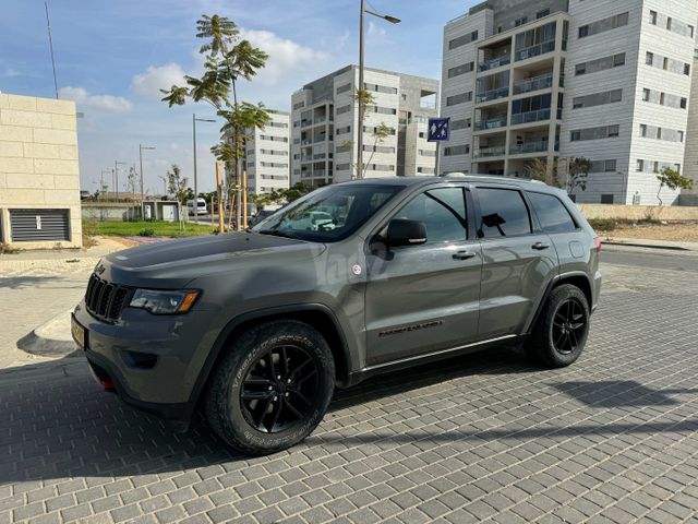 ג'יפ גרנד צ'ירוקי