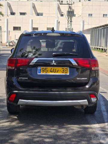 מיצובישי אאוטלנדר