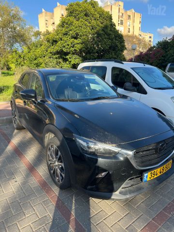 מודעת רכב מאזדה CX-3