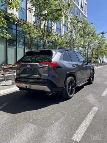 טויוטה RAV4