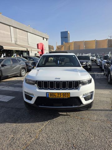 מודעת רכב ג'יפ גרנד צ'ירוקי