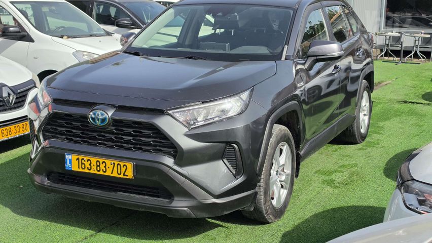 טויוטה RAV4