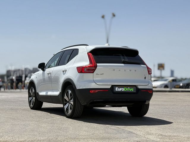 וולוו XC40