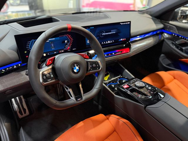 ב מ וו M5