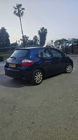 טויוטה אוריס
