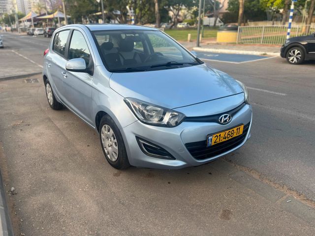 יונדאי i20