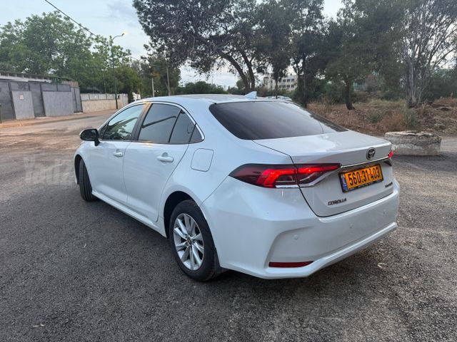 טויוטה קורולה