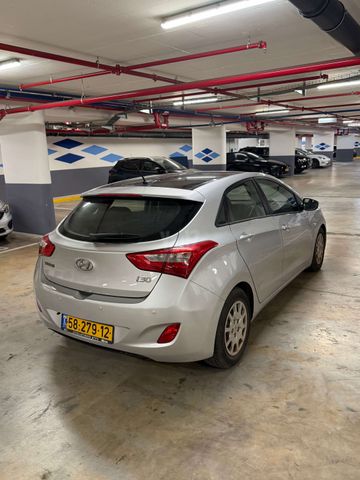 יונדאי i30