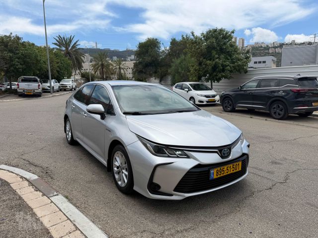 טויוטה קורולה