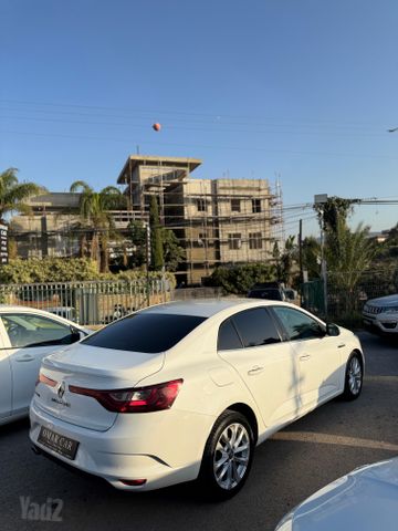 רנו מגאן
