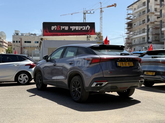 צ׳רי FX