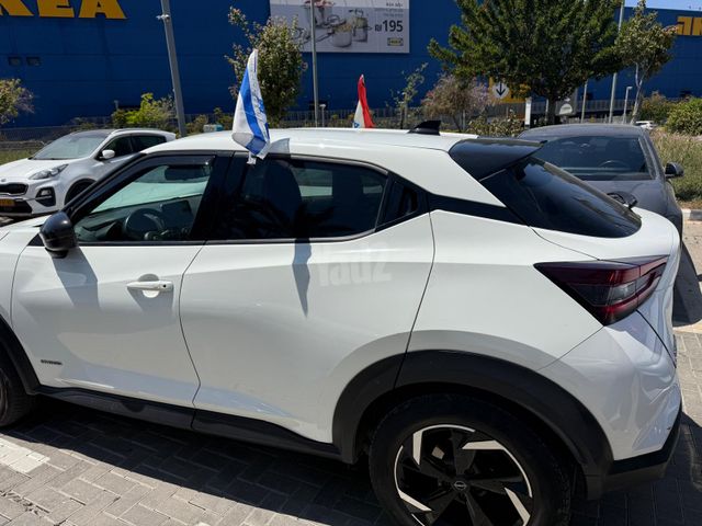 ניסאן ג'וק