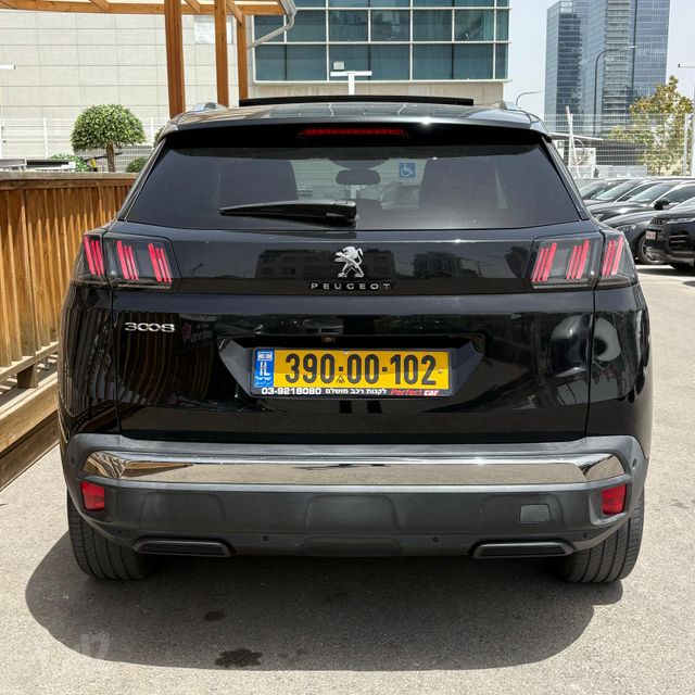 פיג'ו 3008