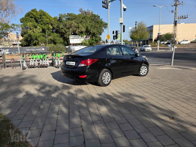 יונדאי אקסנט i25