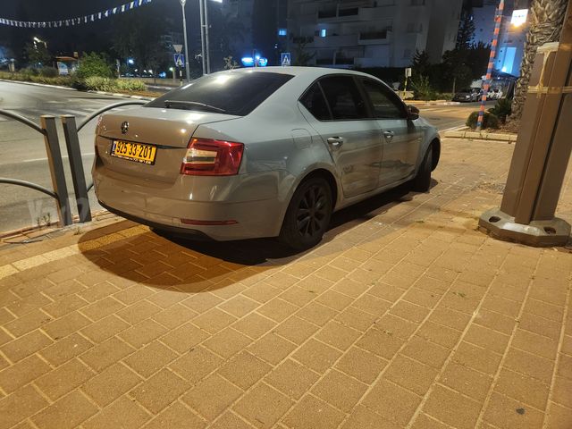 סקודה אוקטביה