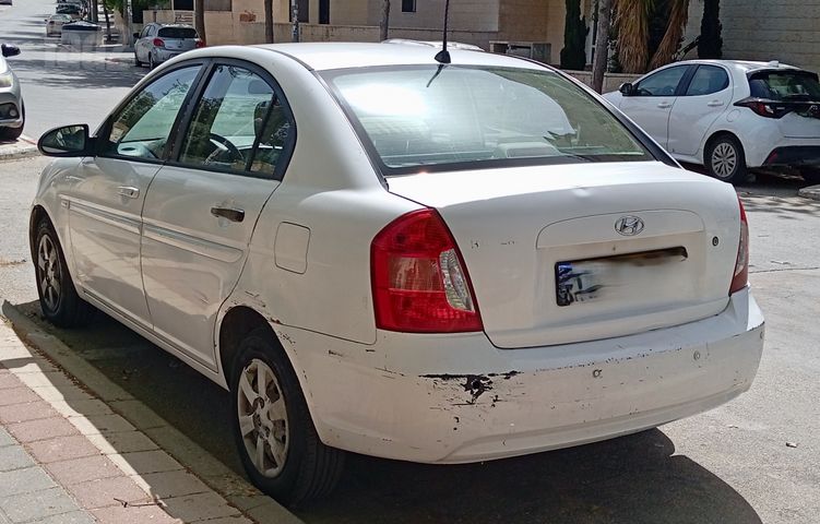יונדאי אקסנט i25