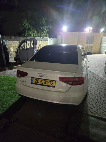 אאודי A4