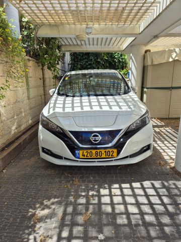 מודעת רכב ניסאן ליף