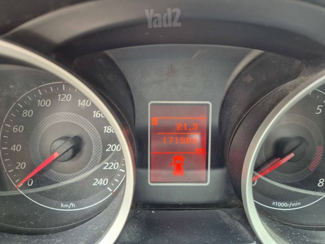 מיצובישי לנסר