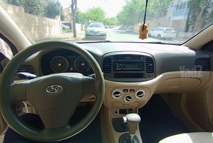 יונדאי אקסנט i25