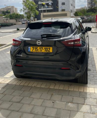 ניסאן ג'וק