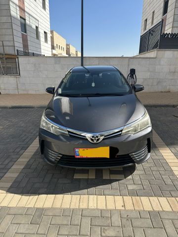 טויוטה קורולה