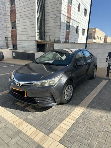 טויוטה קורולה