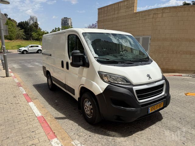 פיג'ו בוקסר