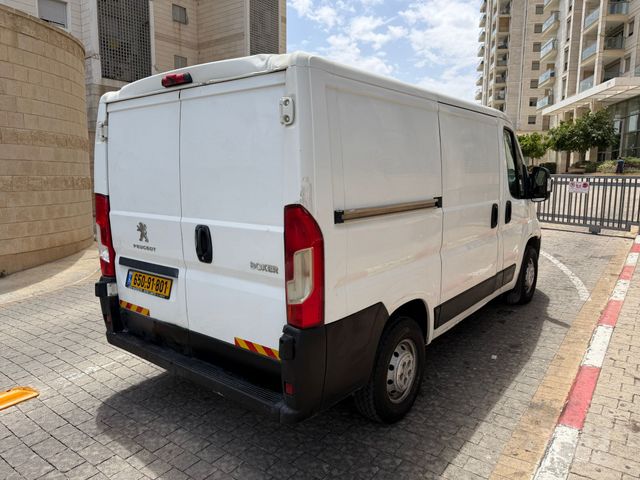 פיג'ו בוקסר