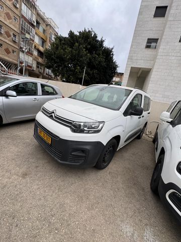 מודעת רכב סיטרואן ברלינגו 