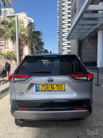 טויוטה RAV4