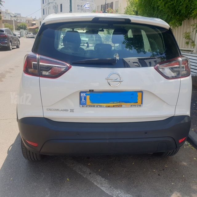 אופל קרוסלנד X