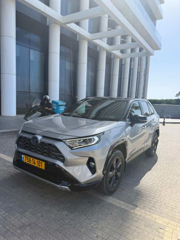 מודעת רכב טויוטה RAV4