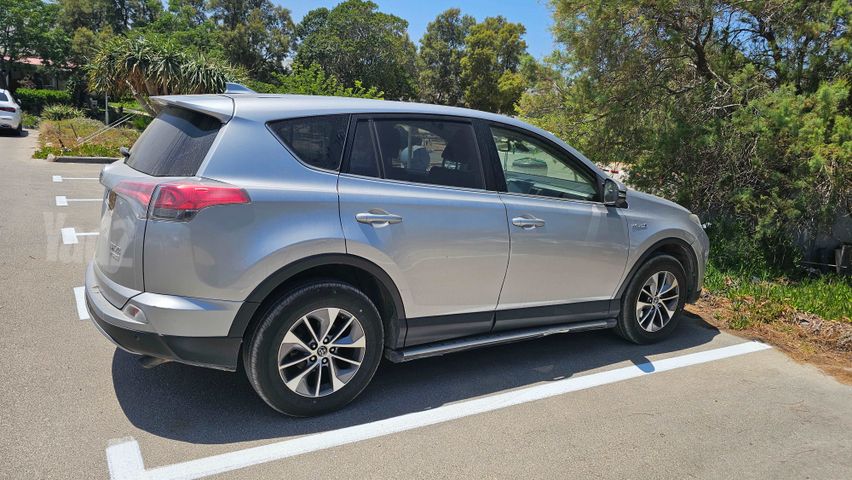 טויוטה RAV4