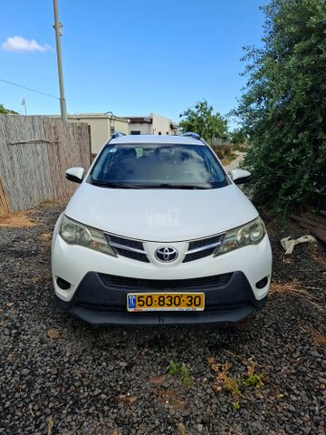 טויוטה RAV4